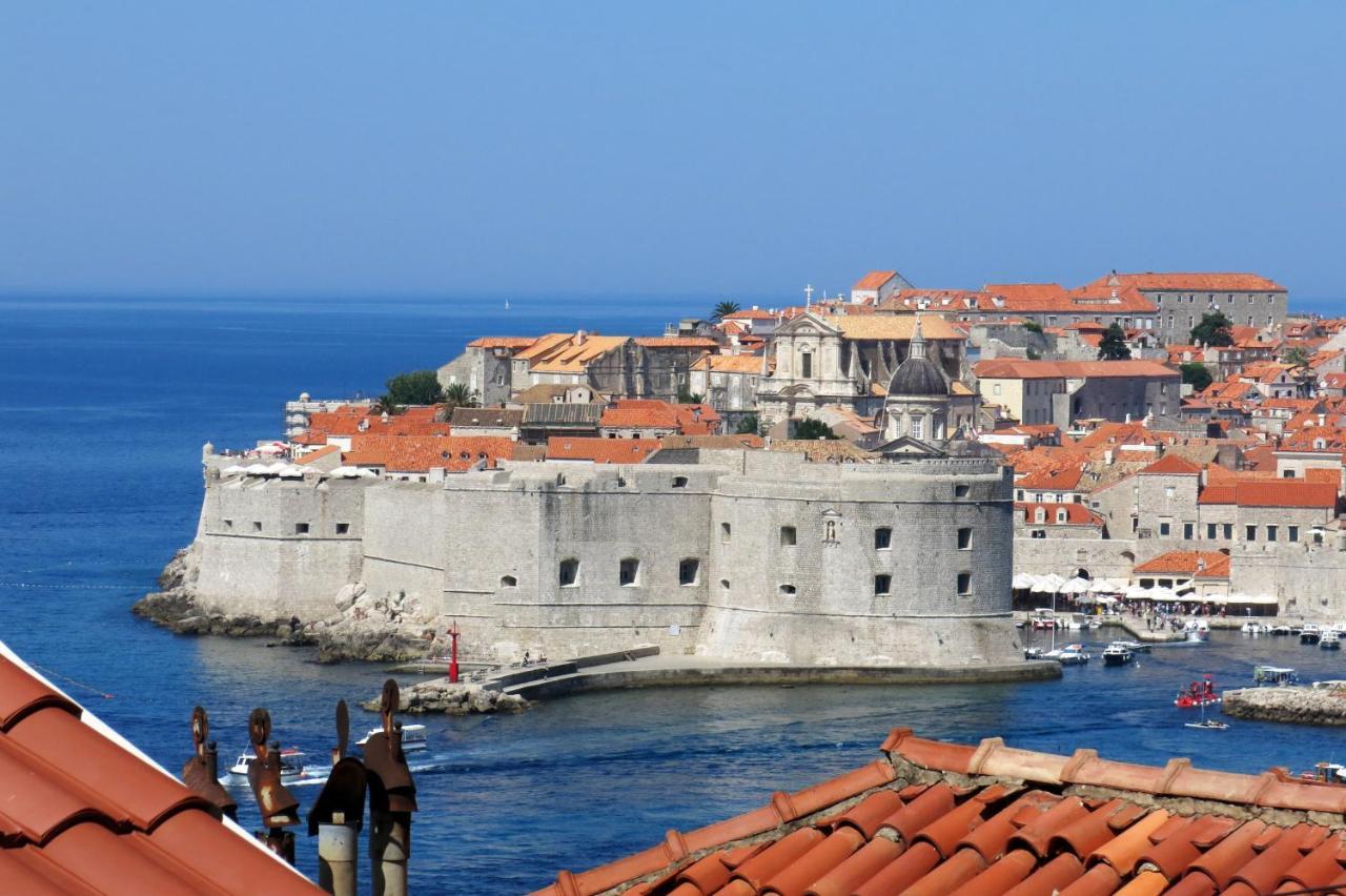 Sunset Over The Dubrovnik'S Old Town מראה חיצוני תמונה
