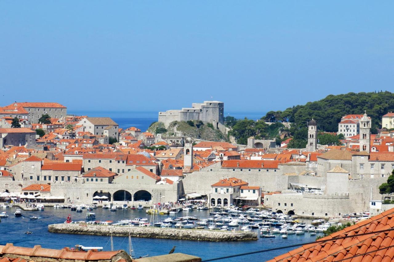 Sunset Over The Dubrovnik'S Old Town מראה חיצוני תמונה